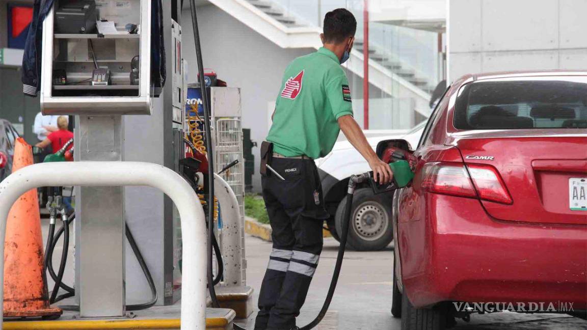 Pemex cada vez importa más gasolina y exporta menos crudo