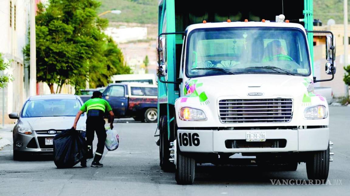 Saltillo: advierten de hombre que se hace pasar por personal de limpieza para pedir dinero