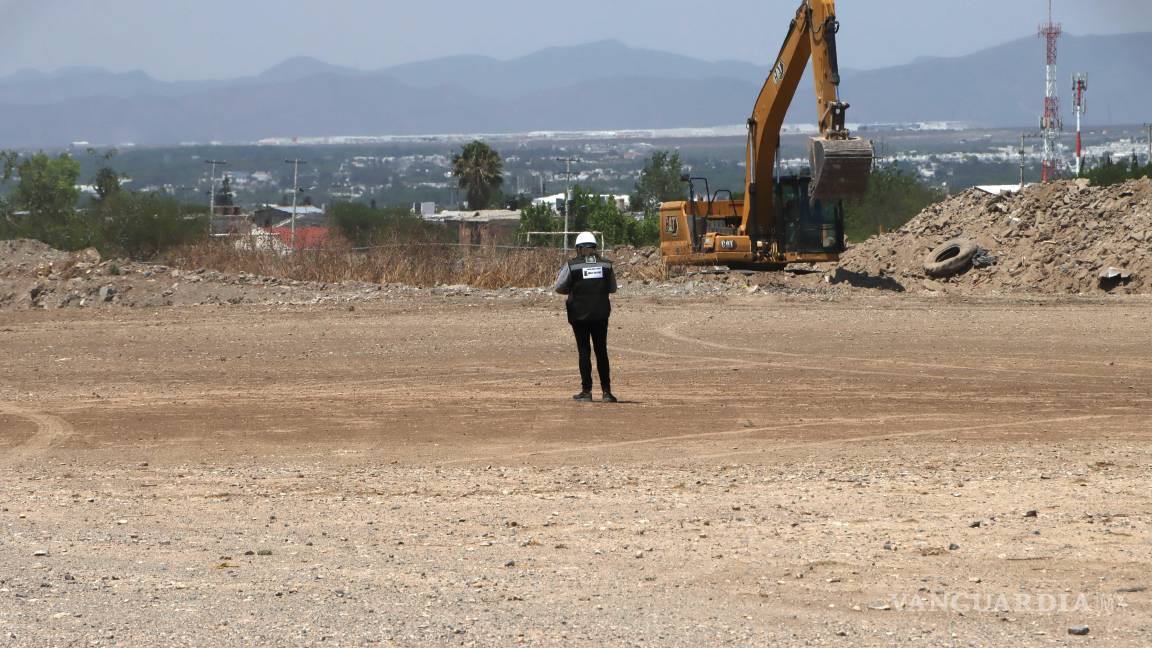 $!El IMSS y la Sedena firmaron el acta de entrega-recepción del terreno, lo que marca el arranque formal del proyecto hospitalario más importante en la región.