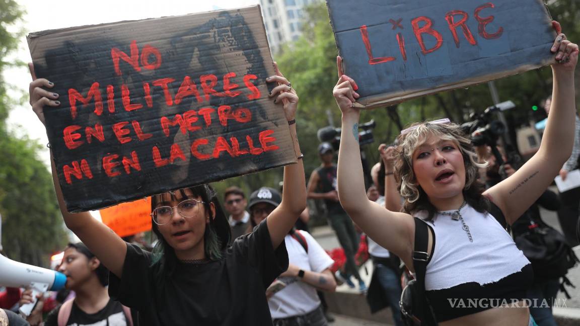 Piden activistas salida de Guardia Nacional del Metro en CDMX