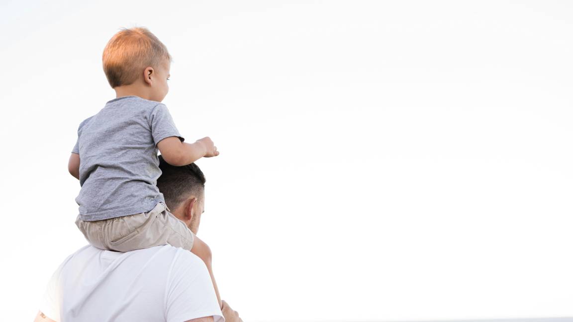 Papás de antes vs. papás de ahora: ¿cómo ha cambiado la paternidad en México?