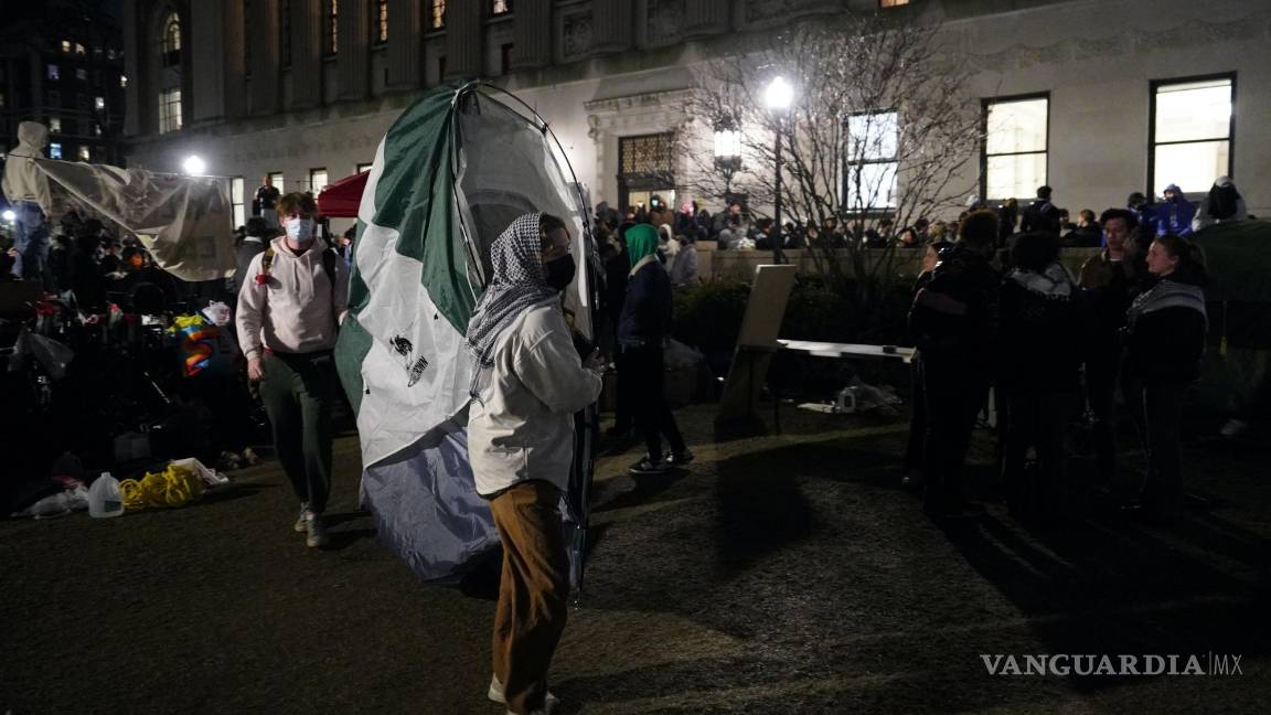 $!Los jóvenes activistas de hoy, que enfrentan un conjunto de riesgos diferentes a los de sus predecesores, a menudo optan por ocultar sus identidades.