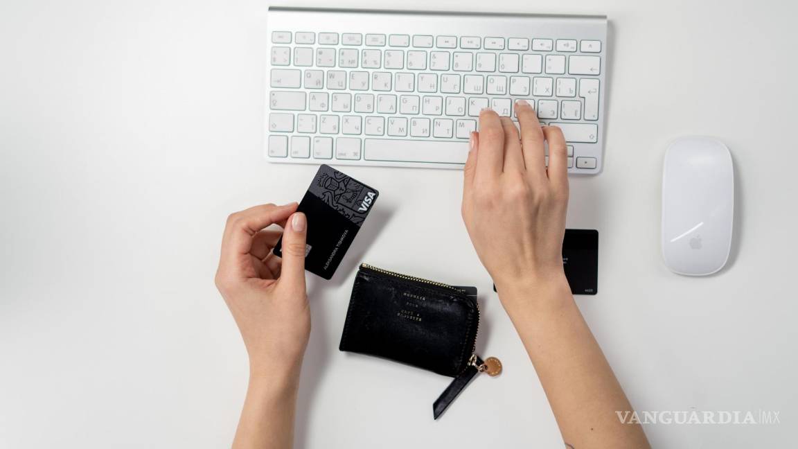 $!Compra electrónica, vista desde arriba.