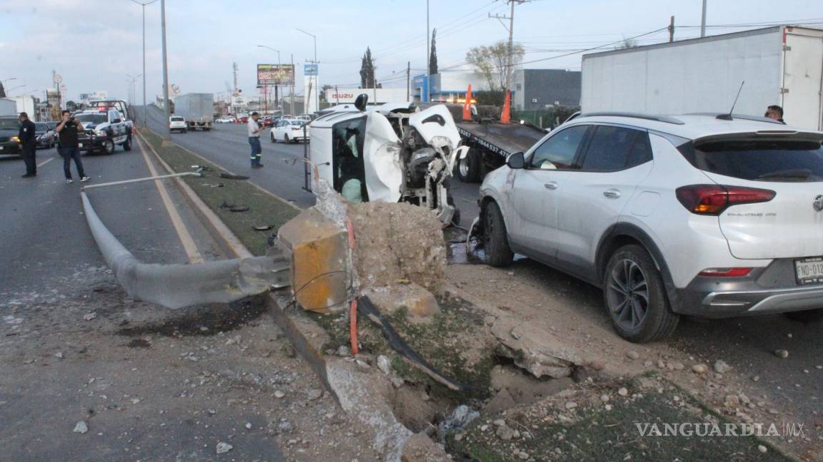 Conductor se impacta y vuelca en Ramos Arizpe