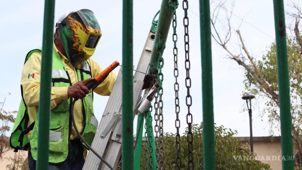 Avanzan limpieza, bacheo y mantenimiento en Saltillo con las brigadas municipales