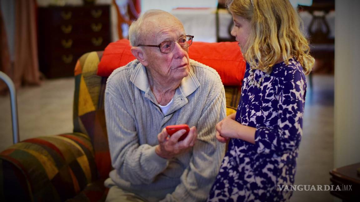 $!Uno de ustedes podría agregar que sería de gran ayuda si a veces llevaran a los niños a salir cuando los visitaran.