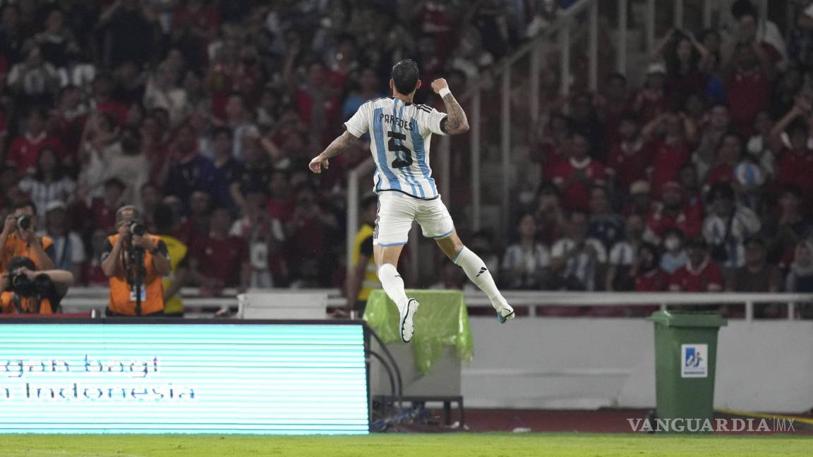 Argentina saca el triunfo ante Indonesia sin Lionel Messi