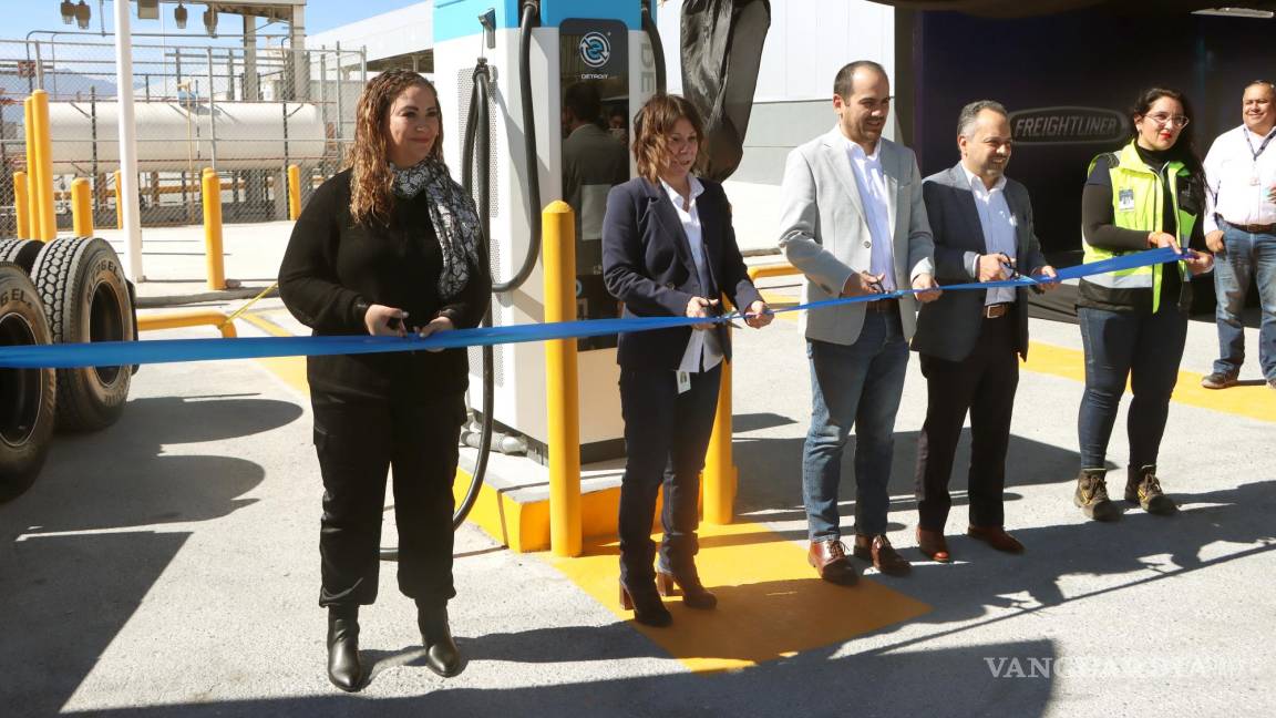 Daimler Truck en Saltillo inaugura su tercera Electric Island