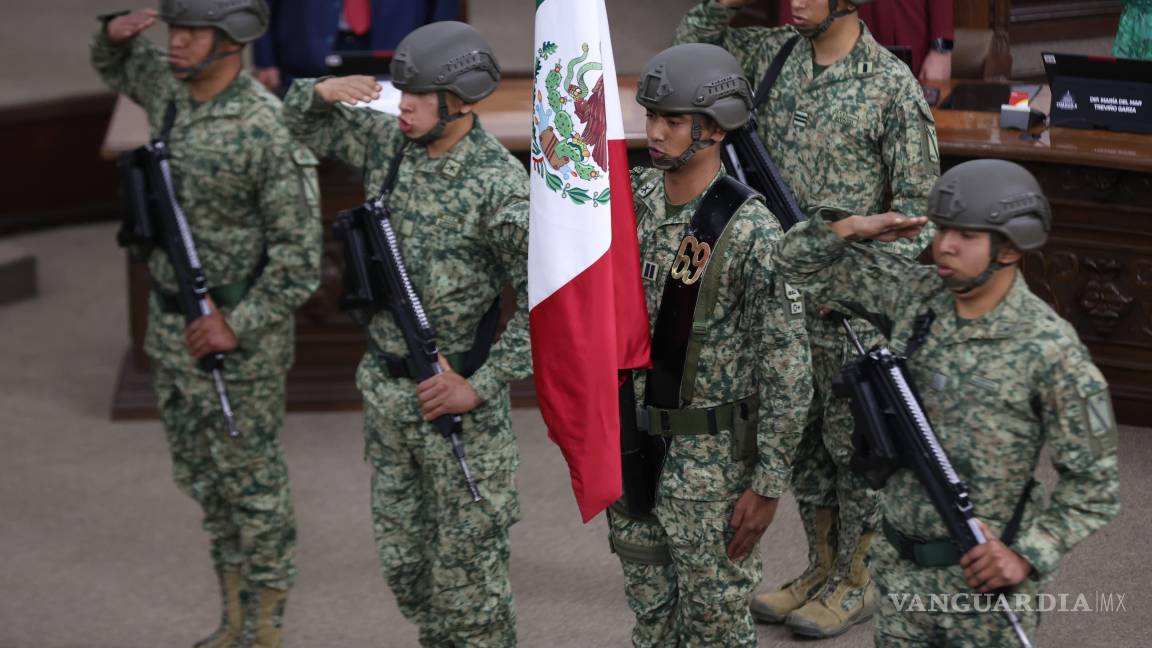 $!La escolta del Ejército Mexicano encabezó la ceremnia cívica.