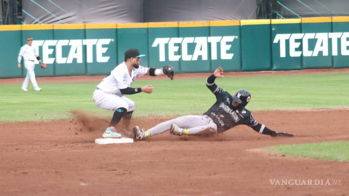 $!Los Saraperos de Saltillo no pudieron regresar nunca en el primer partido de la doble cartelera de este sábado en el Madero ante los Algodoneros de Unión Laguna.
