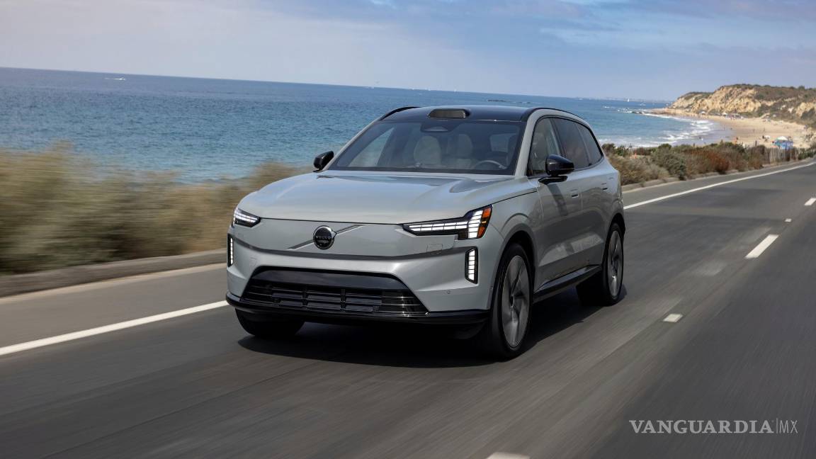 $!Volvo EX90 Vapour Grey Extrior.