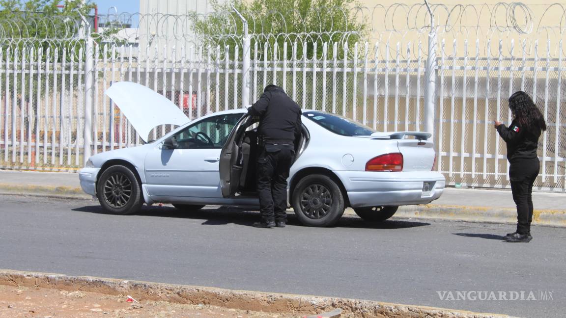 Auto se descompone y no llegan al hospital; hombre se les muere, en Saltillo