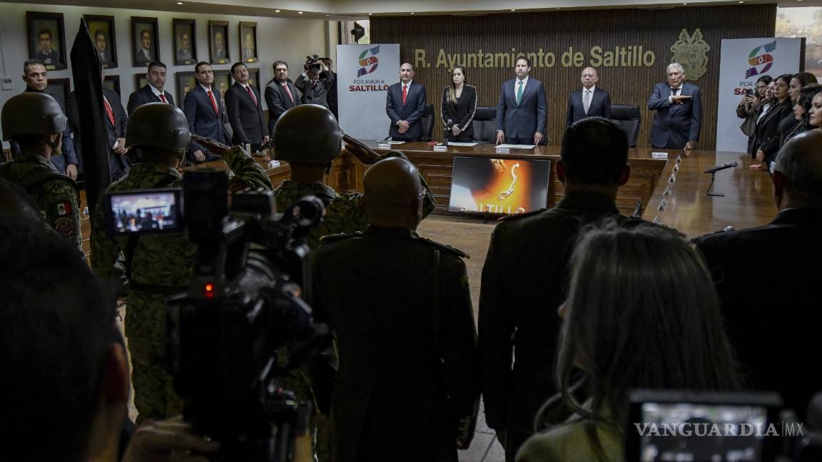 $!Durante su primer discurso como alcalde, Javier Díaz González enfatizó que la seguridad será la máxima prioridad de su administración para garantizar paz y tranquilidad a las familias saltillenses.