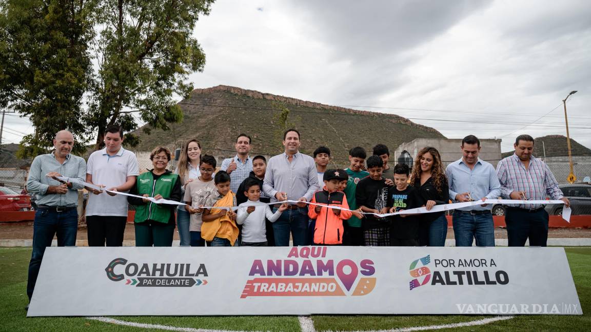 $!Totalmente renovada quedó la plaza pública ubicada entre las colonias Roma y Adolfo López Mateos.