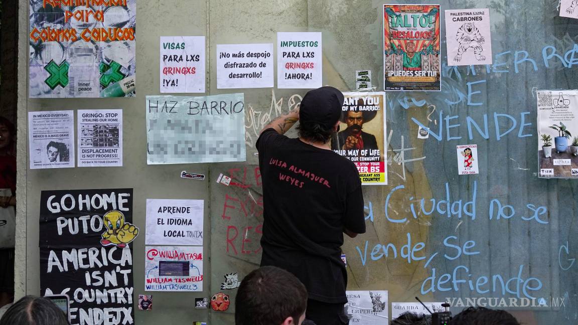 $!CIUDAD DE MÉXICO 04JULIO2025.- Se llevo acabo la primera Decenas de personas se manifestaron contra la gentrificación. FOTO: ROGELIO MORALES /CUARTOSCURO.COM