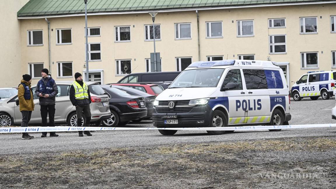 Niño de 12 años mata a un compañero y hiere a 2 en un tiroteo escolar en Finlandia