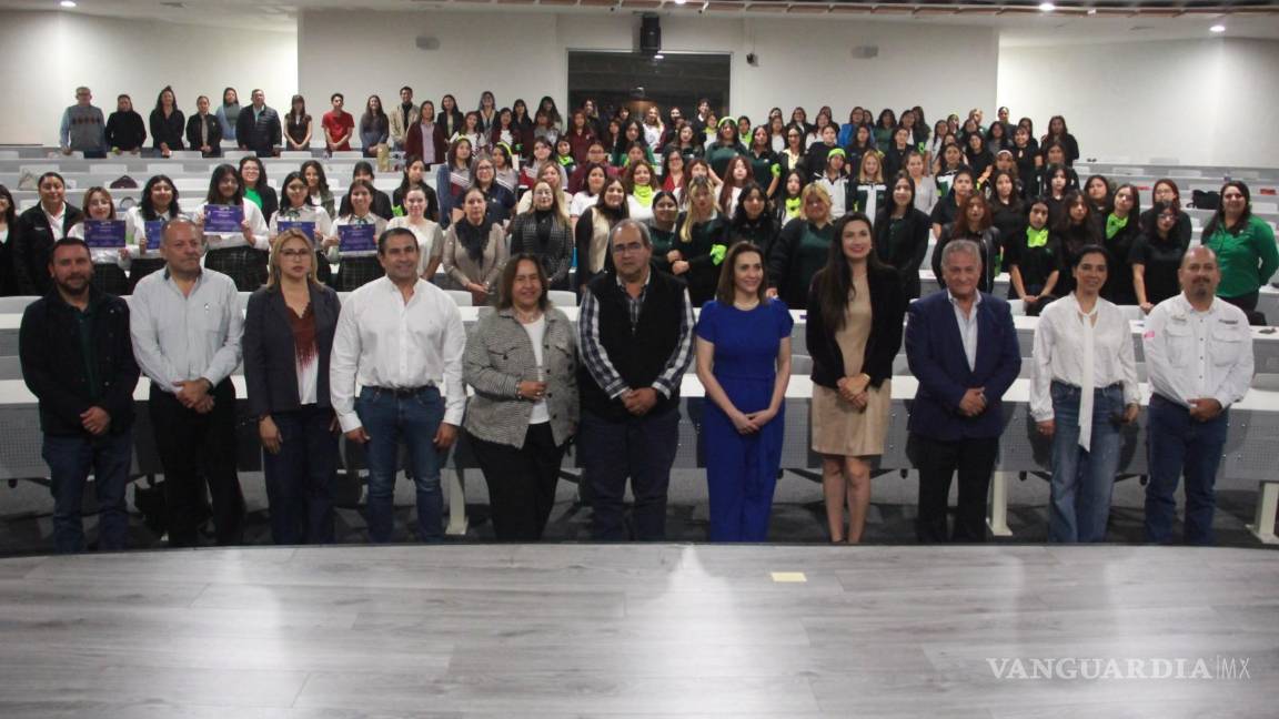 $!Un total de 60 alumnas de distintas preparatorias, participaron en el Hackathon Mujeres STEM.