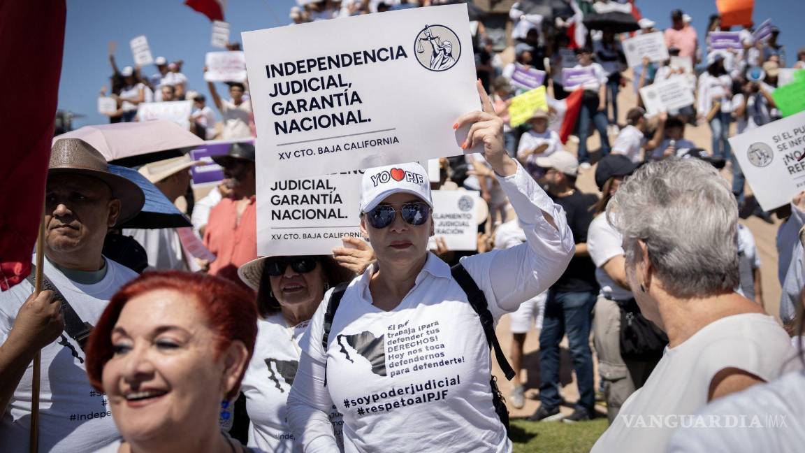 Continúan protestas contra Reforma Judicial de AMLO