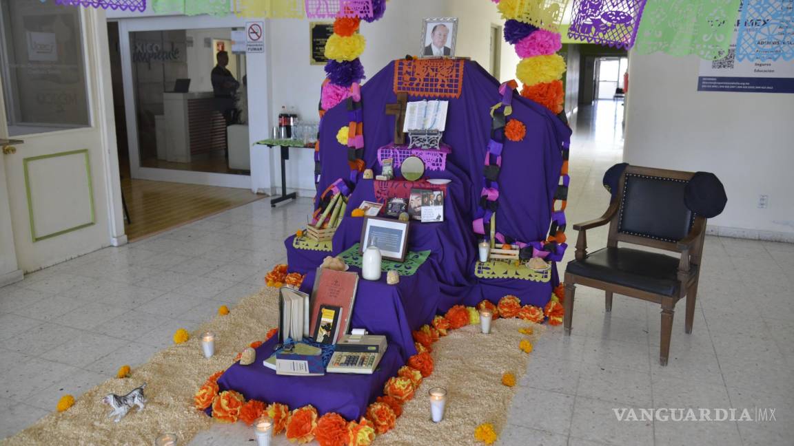 Canaco dedica altar de muertos a Alfredo Flores Colunga, ex presidente de la cámara