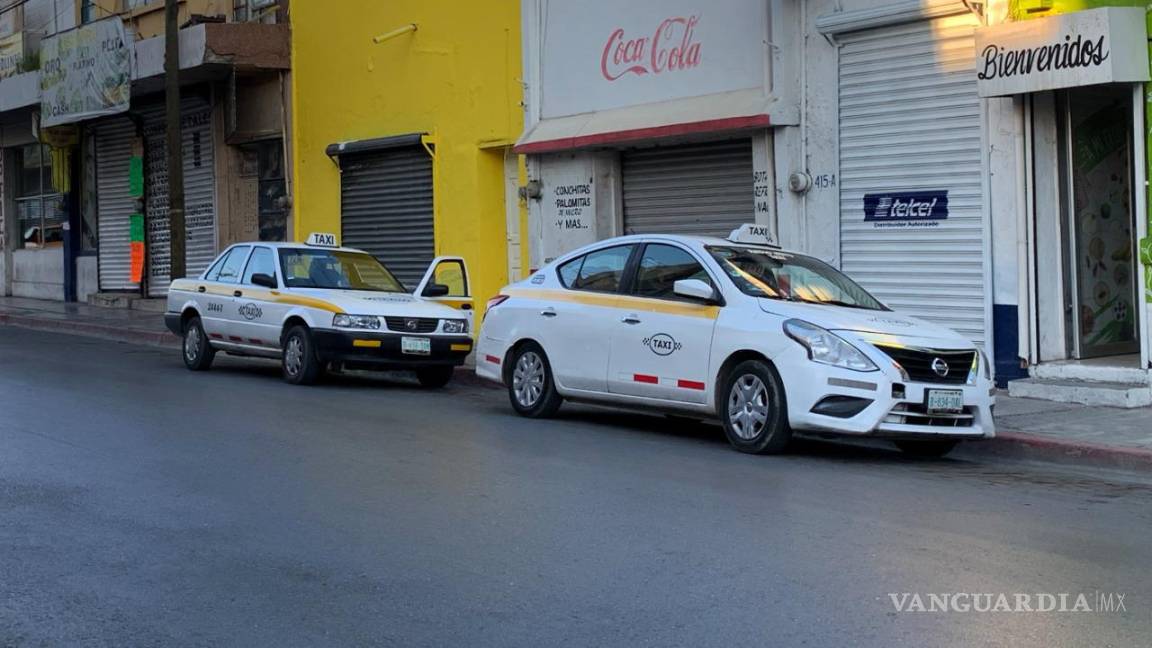 ‘Es mejor que pagar una combi’: en Saltillo operan taxis colectivos
