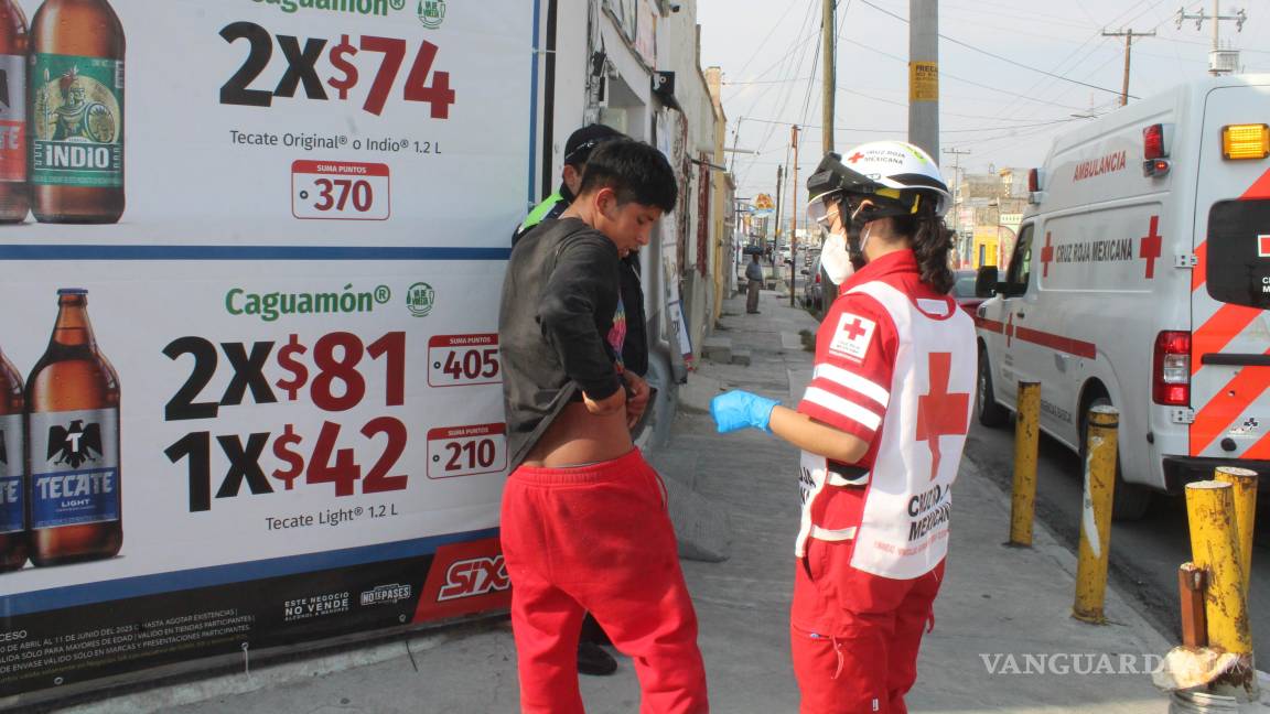 Motociclista se extravía y termina lesionado tras accidente en el centro de Saltillo