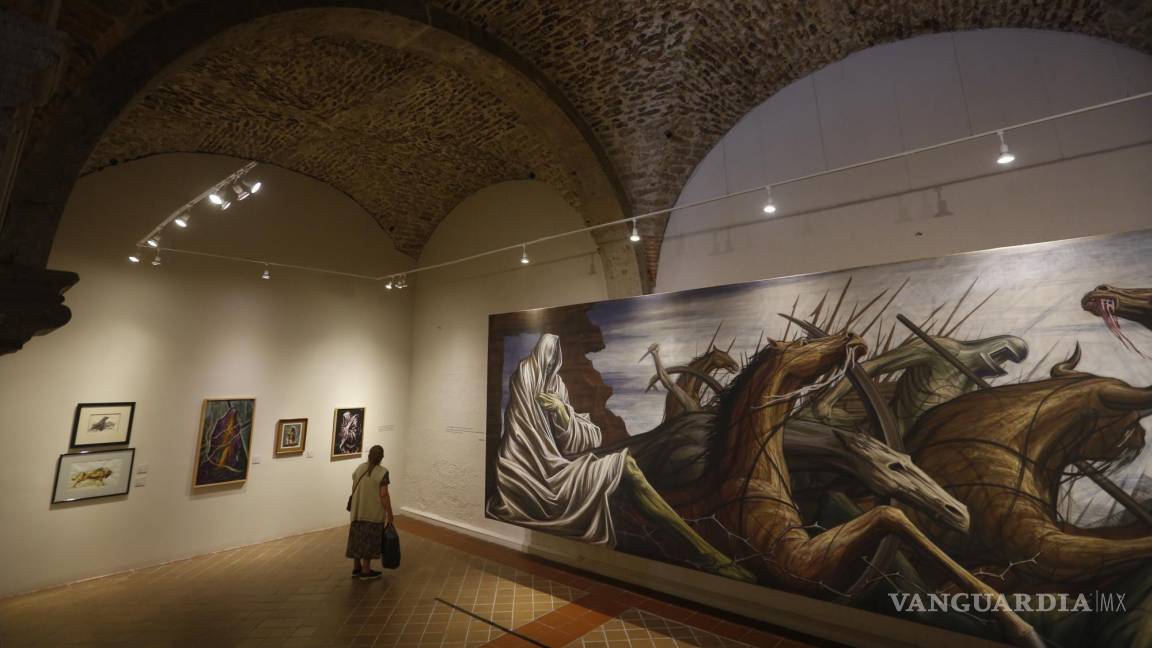 ‘La guerra y la paz’, un mural transportable de Gabriel Flores es exhibido por primera vez en un museo