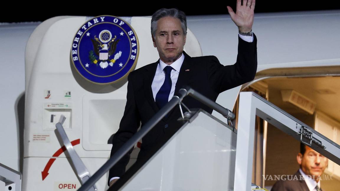 $!El secretario Antony Blinken arribó este domingo a Abu Dhabi, en el marco de una gira por Medio Oriente.