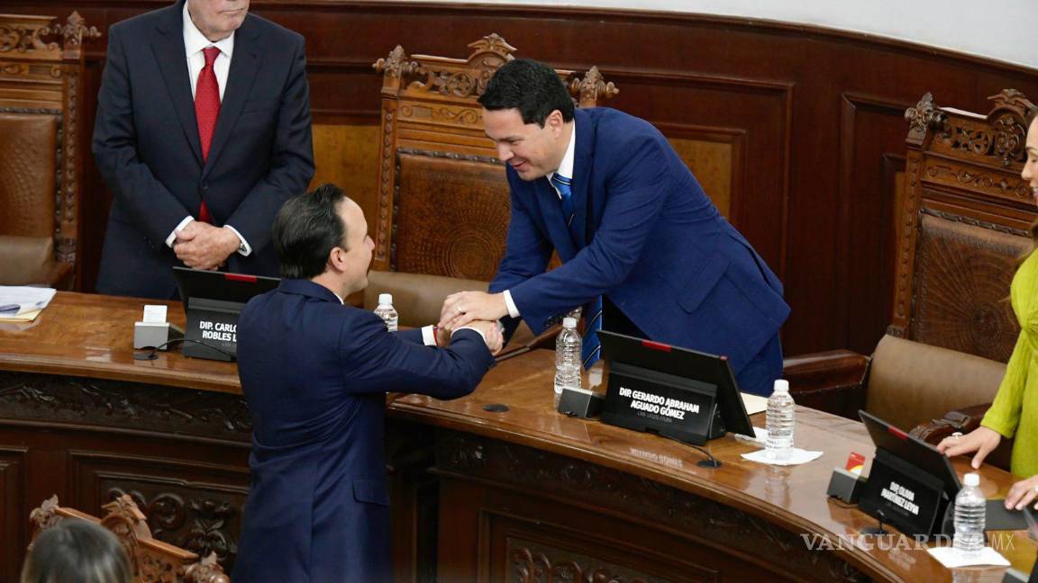 $!El diputado del PAN señala la responsabilidad de trabajar en unidad para lograr un mejor Coahuila, promoviendo la inversión y colaborando con el Gobierno del Estado.