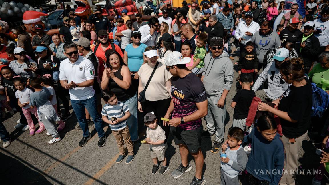 Convierten en fiesta infantil la Ruta Recreativa; festejan a los niños y las niñas, en Saltillo