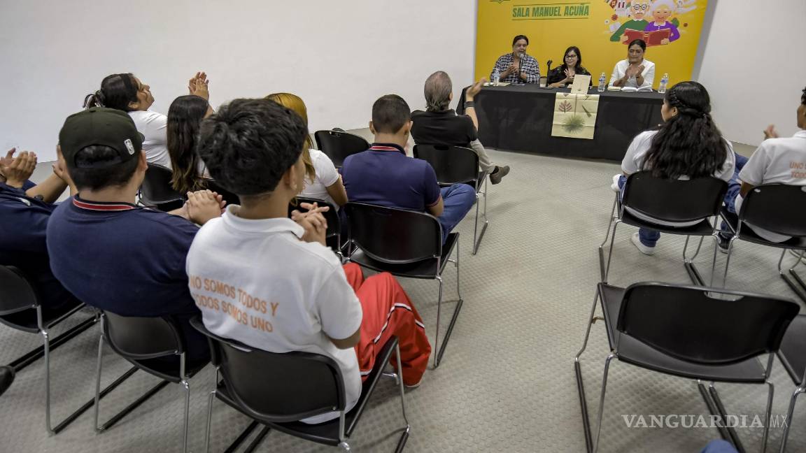 $!Una joya del desierto: Presentan libro sobre la riqueza e historia del Sotol