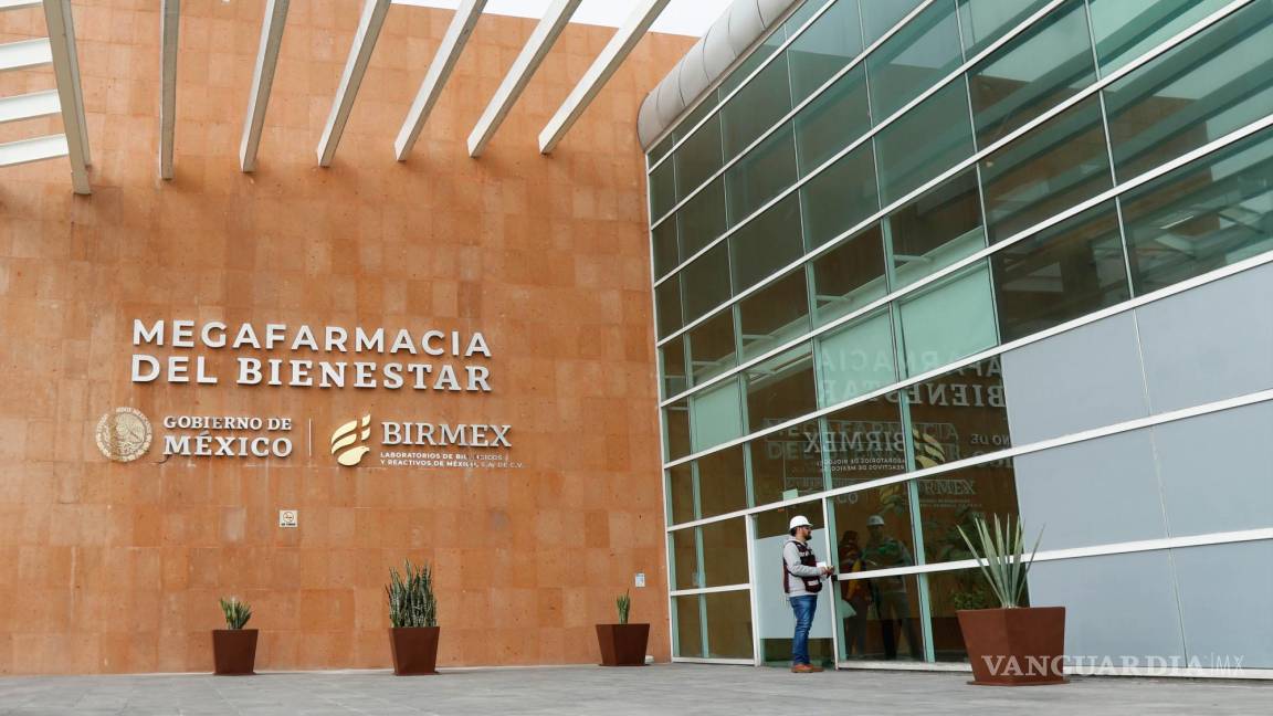 La megafarmacia y los costos del desabasto de medicamentos en México