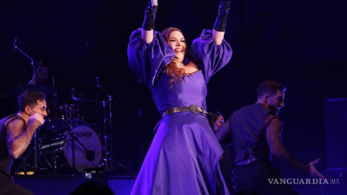 $!El concierto de la noche del jueves forma parte de la gira ‘Pa’ luego es tarde’.