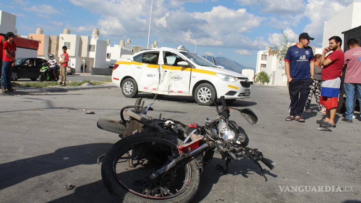 Fallece joven en accidente en moto en Saltillo; sus dos acompañantes están graves