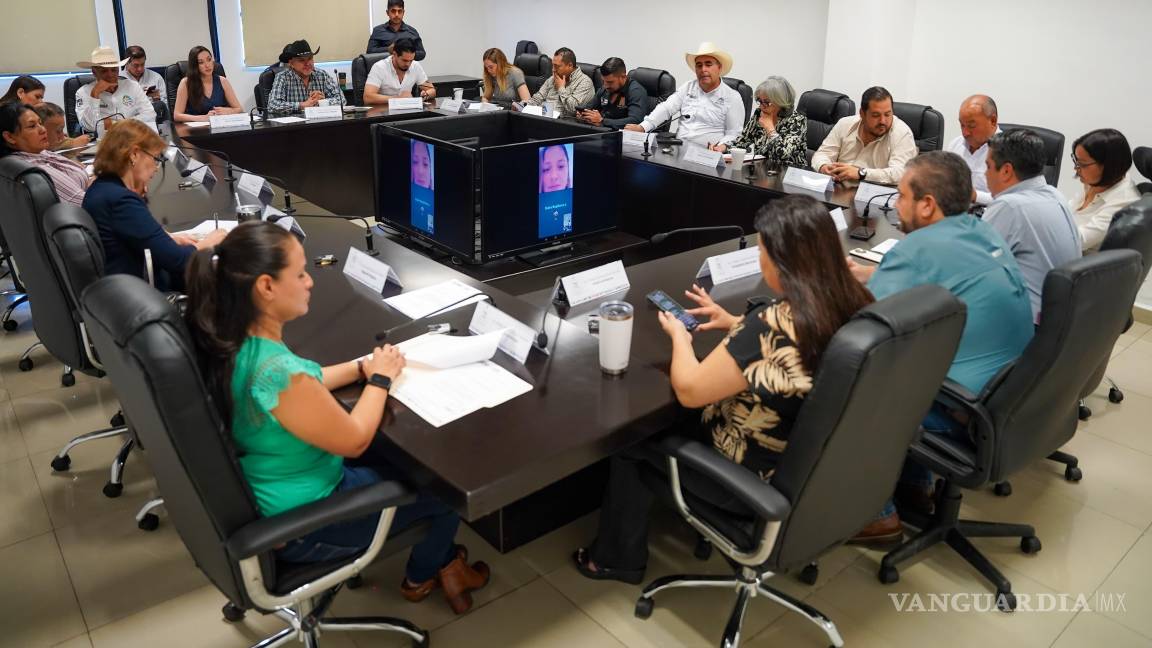 Acuerdan en Ramos Arizpe liberar derecho de vía para el paso del tren Saltillo-Nuevo Laredo