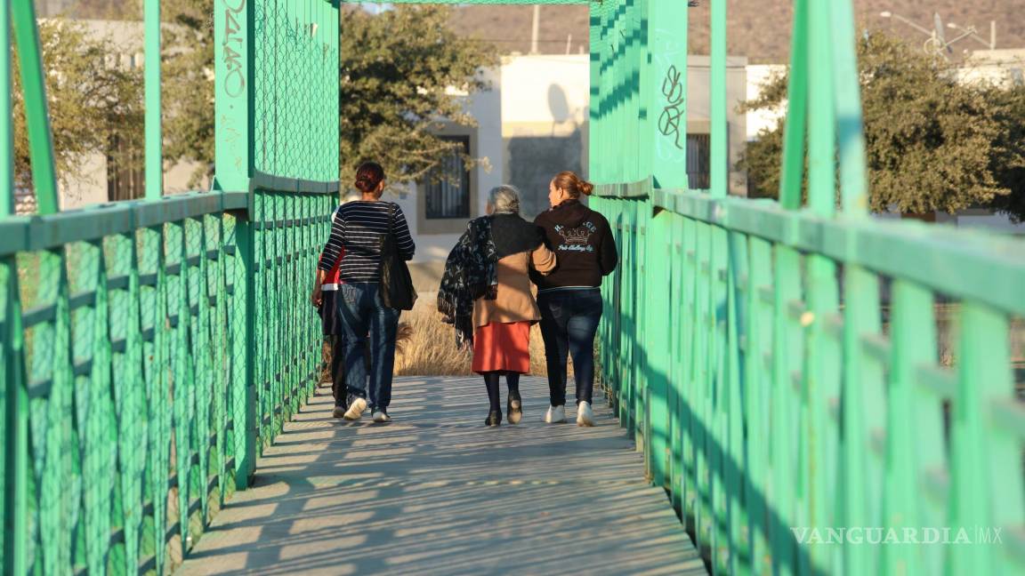 Mejorarán seguridad y condiciones del puente peatonal de ‘Las Flores’, en Saltillo, tras denuncias vecinales