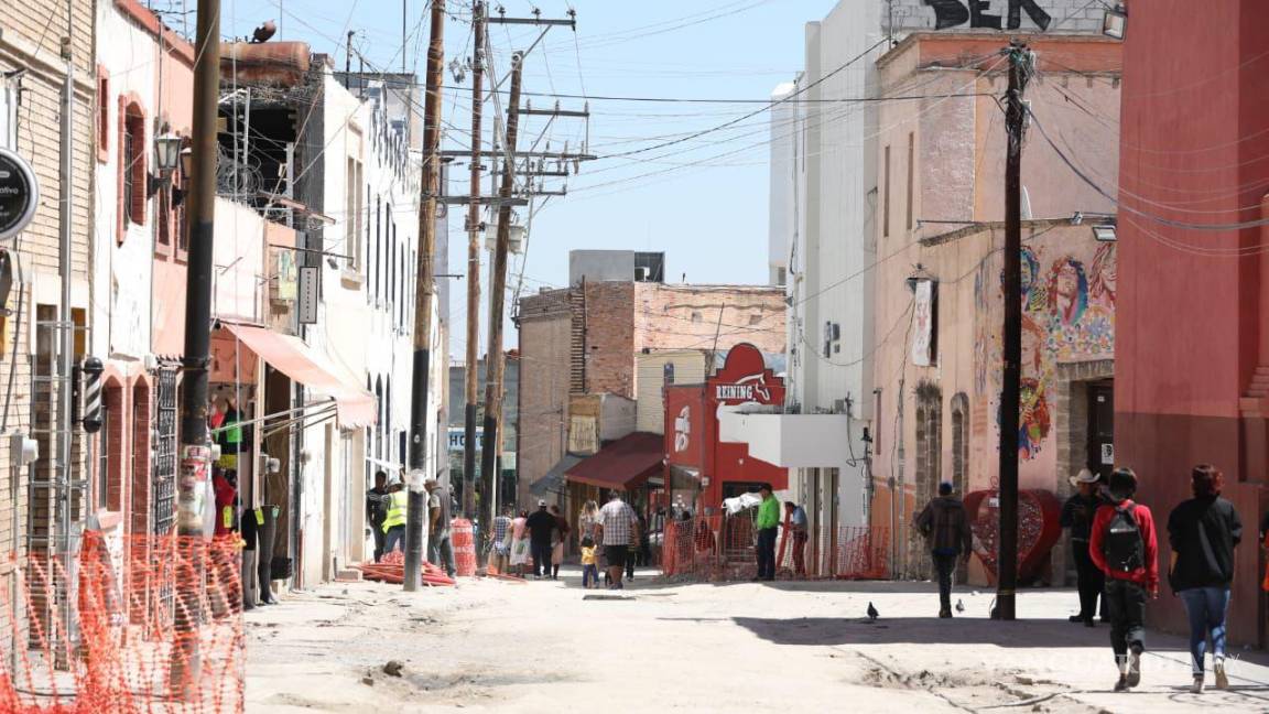 El martes retirarán postes de las calles Padre Flores y Ocampo, en Saltillo