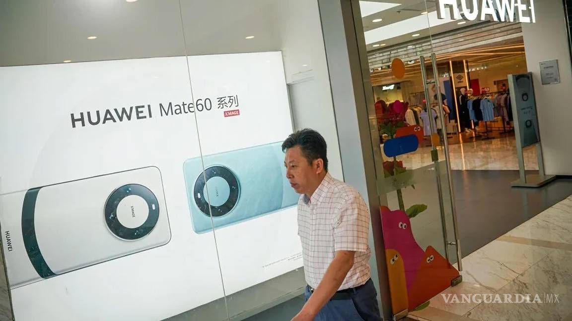 $!En 2018, Trump prohibió el uso de dispositivos de Huawei y de otras empresas chinas, como ZTE e Hytera, en dependencias gubernamentales.