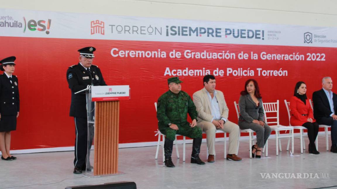 Se gradúan cien cadetes de la Academia de Policía de Torreón