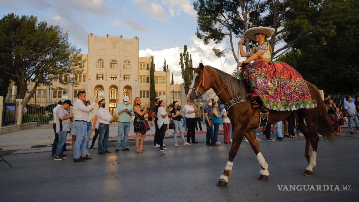 Con desfile da inicio la FiestaInternacional de las Artes Saltillo 2022; hasta el 25 de julio