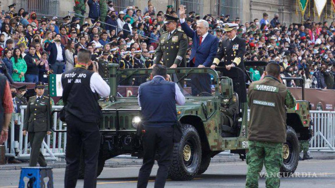 En desfile militar, AMLO acusa a industria bélica de avivar guerra en Ucrania... y a la ONU por no actuar