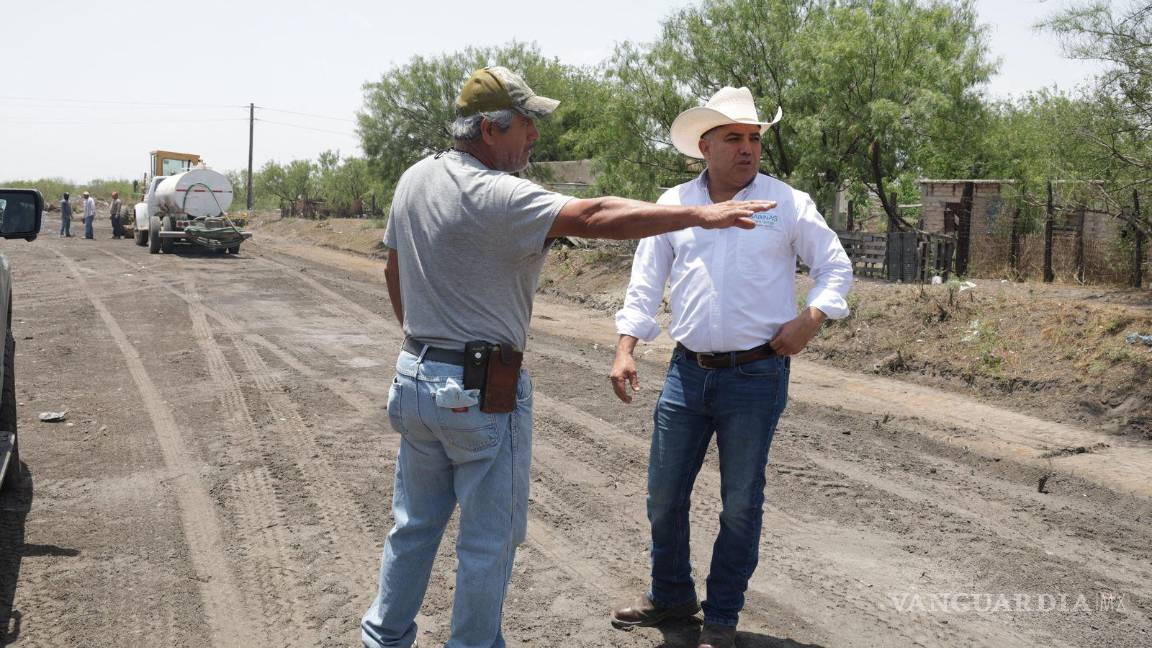 Mejora Sabinas infraestructura con compactación de calles