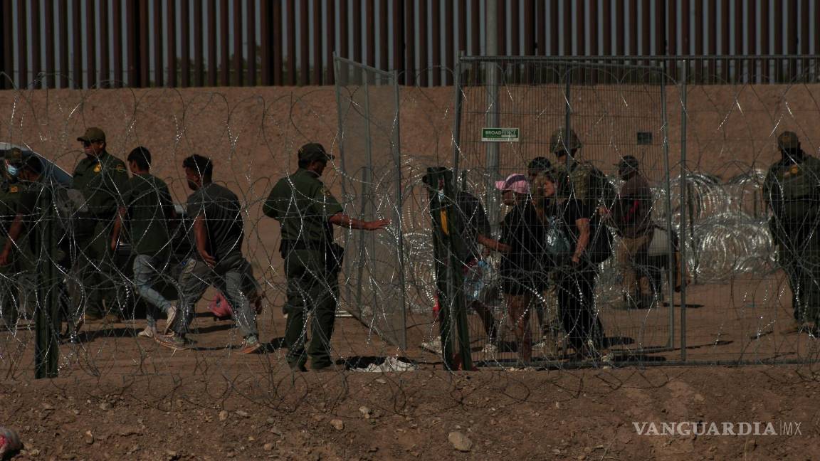 Ordena INM suspender permisos para tránsito de migrantes