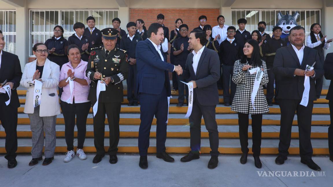 Alcalde de Saltillo celebra a la Bandera y anuncia obras viales en Mirasierra