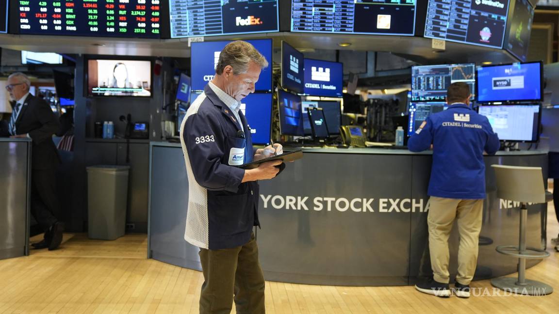 Wall Street cae tras el anuncio de imposición de aranceles de Trump