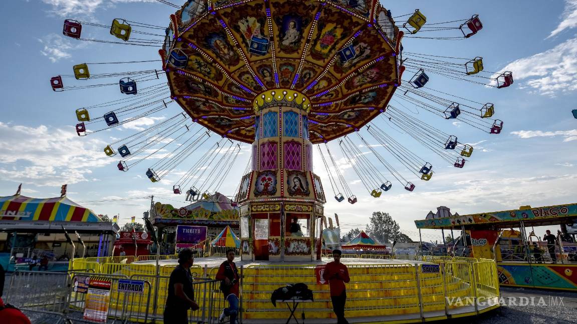 Juegos de la Feria de Saltillo arrancan con visto bueno de Protección Civil; ‘las tablas son para nivelar el piso’
