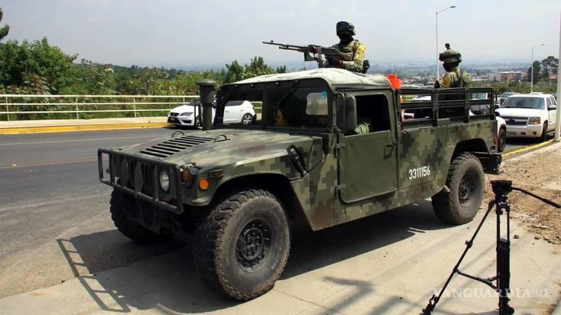 Soldados vuelcan durante persecución a civiles armados en Zacatecas; reportan dos fallecidos