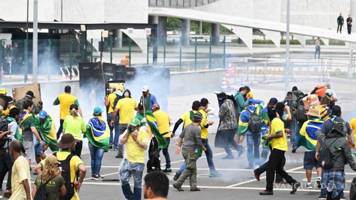 Caos en Brasil, seguidores de Bolsonaro invaden Congreso, Corte y Palacio de gobierno
