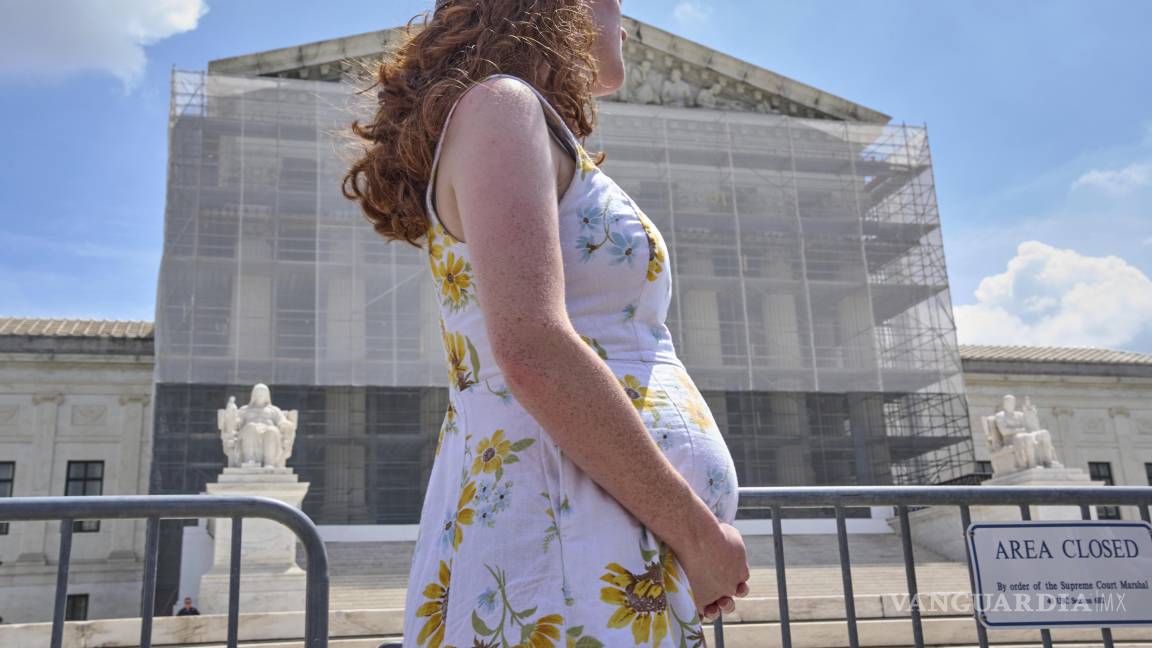 Bloquea juez orden de Donald Trump sobre ciudadanía por nacimiento