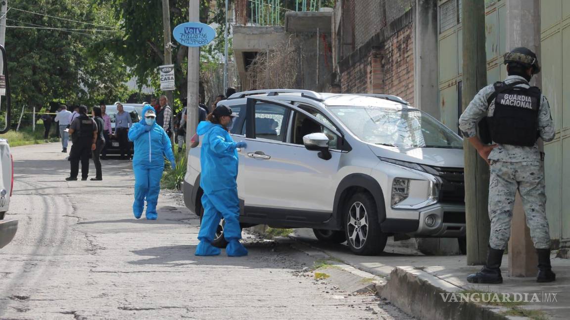 $!García Fernández recibió los disparos mientras circulaba en una camioneta Mitsubishi gris