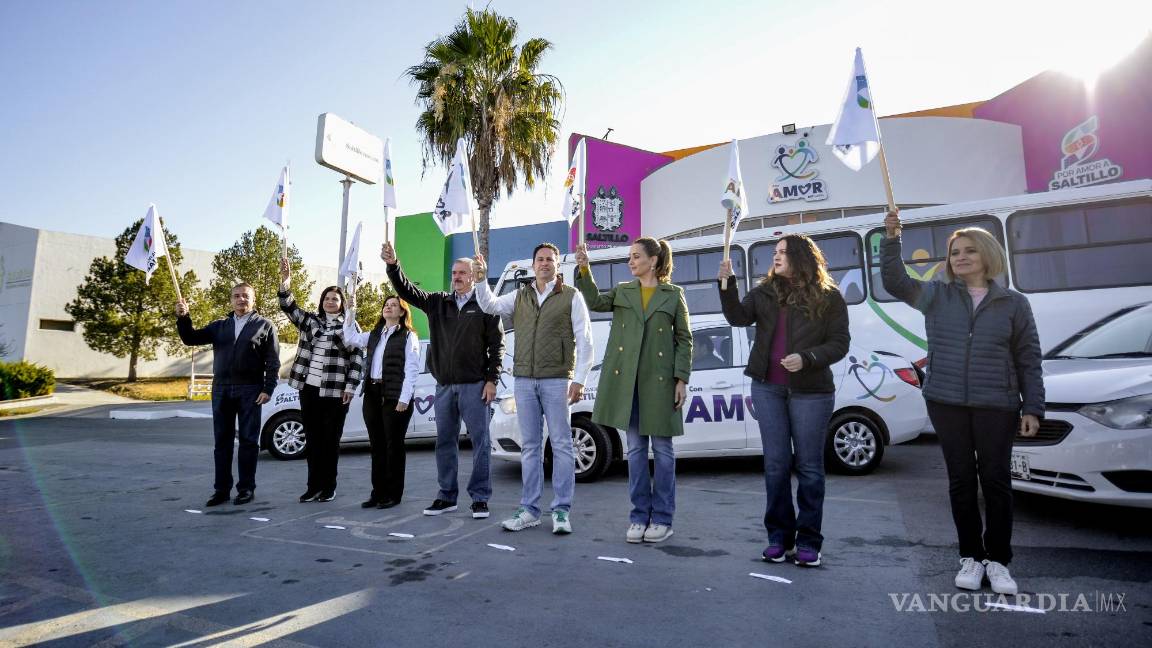 $!Luly López de Díaz, Javier Díaz González, Roberto Cárdenas Zavala, Alfonso Figueroa Vicuña y Ana Lucía Morales encabezaron el inicio del programa “Ruta por Amor a Ti” del DIF Saltillo.